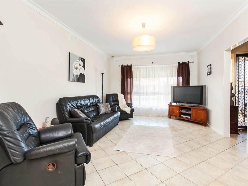 17 Maramba Avenue, West Lakes SA 5021