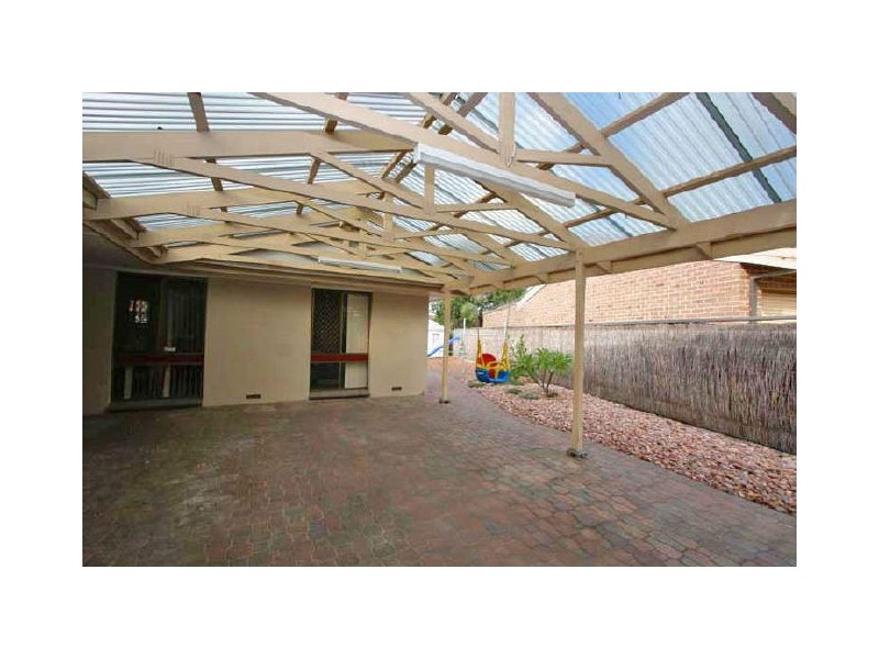 12 Thiele Crescent, West Lakes Shore SA 5020