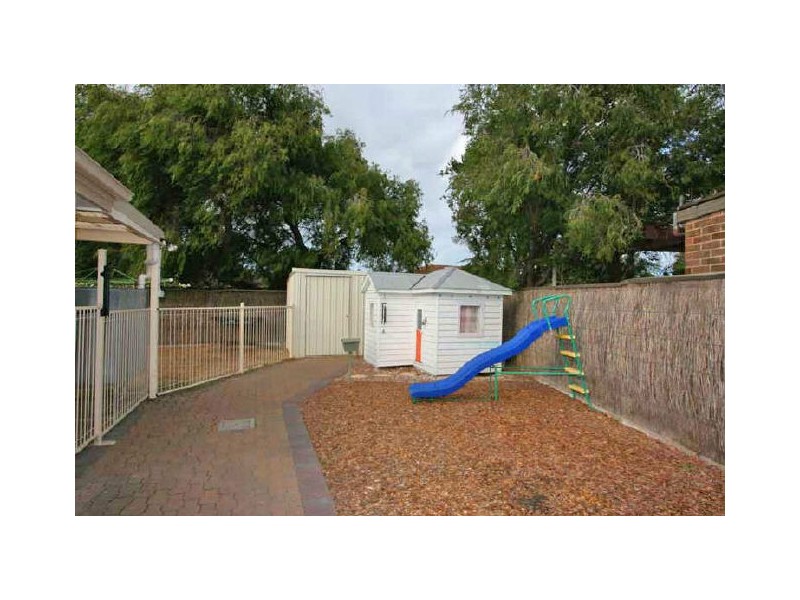 12 Thiele Crescent, West Lakes Shore SA 5020