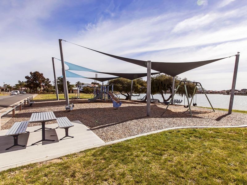 7 Tuart Place, West Lakes SA 5021