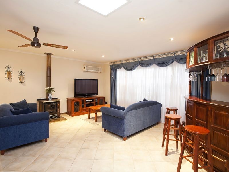 11 Ashburton Avenue, West Lakes Shore SA 5020