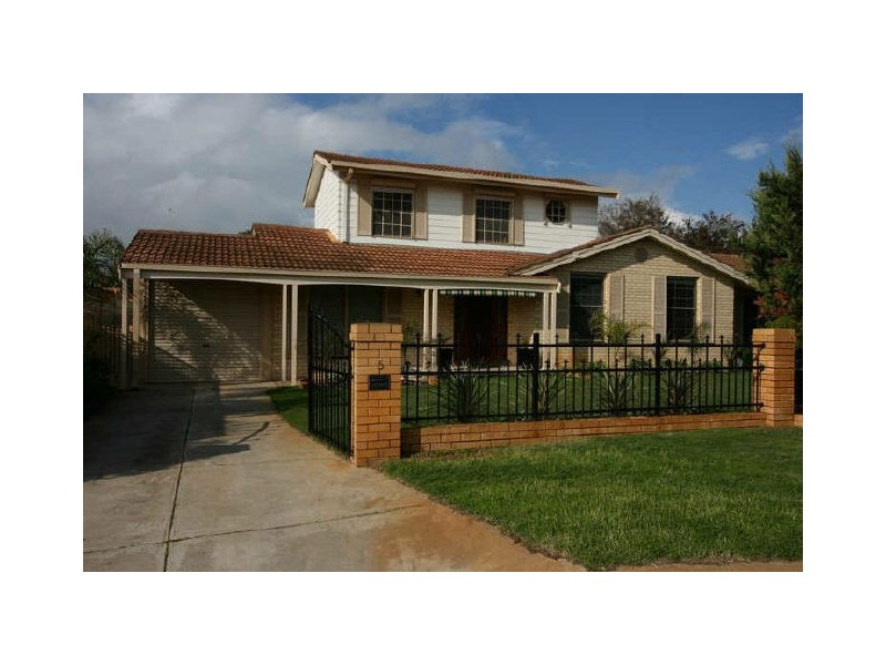 5 Mara Place, West Lakes SA 5021