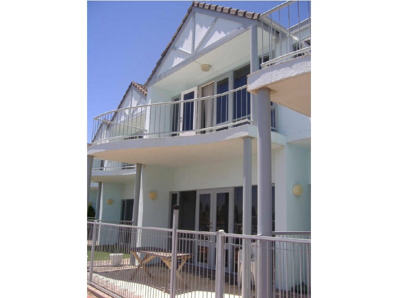 10/12 Arcadia Court, North Haven SA 5018
