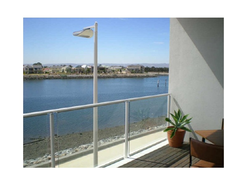 11 Karra Cove, New Port SA 5015