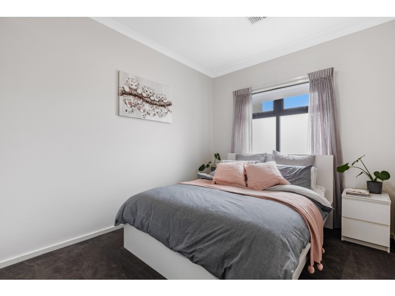 93 Troubridge Drive, West Lakes SA 5021
