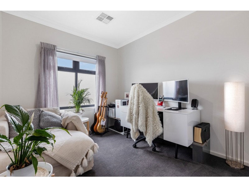 93 Troubridge Drive, West Lakes SA 5021