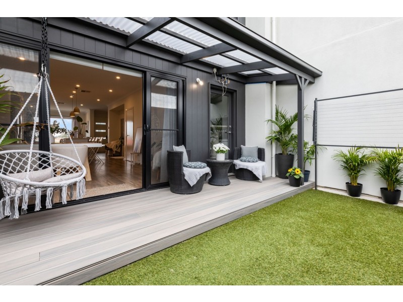 93 Troubridge Drive, West Lakes SA 5021
