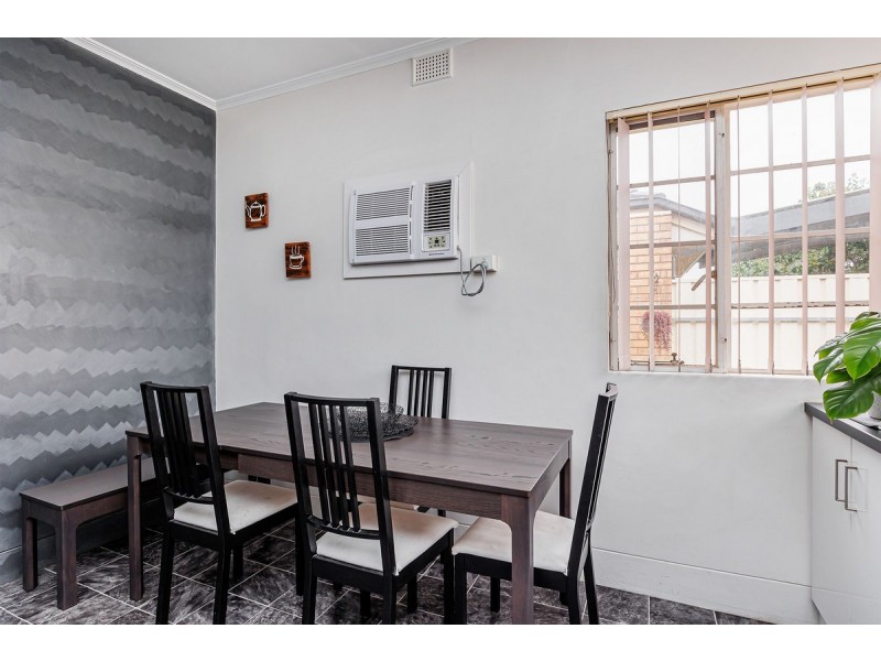 24 Esk Street, Woodville South SA 5011