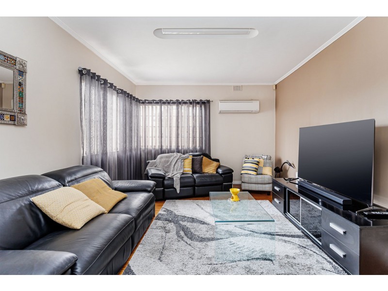 24 Esk Street, Woodville South SA 5011