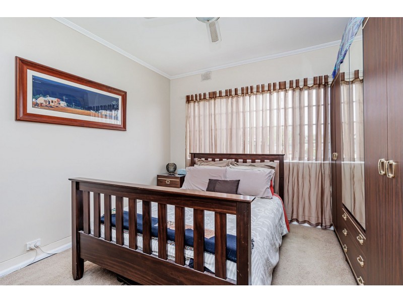 24 Esk Street, Woodville South SA 5011