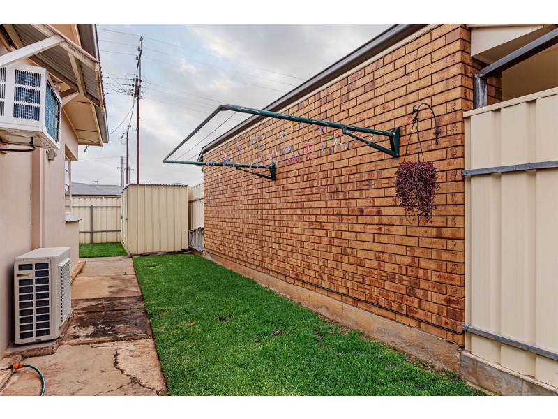 24 Esk Street, Woodville South SA 5011