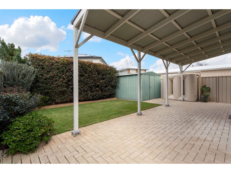 9A Nambour Crescent, West Lakes Shore SA 5020