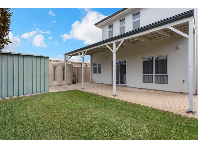 9A Nambour Crescent, West Lakes Shore SA 5020