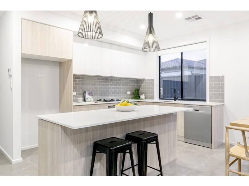 42a Lakeview Avenue, West Lakes SA 5021