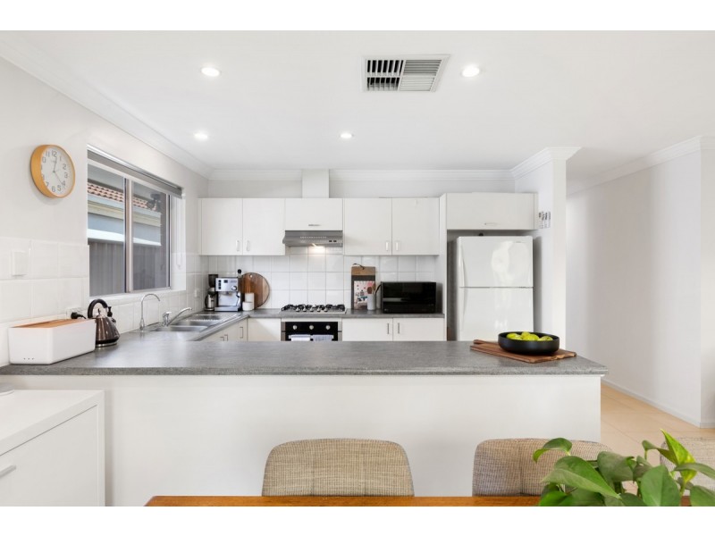 6 North Parade, Royal Park SA 5014