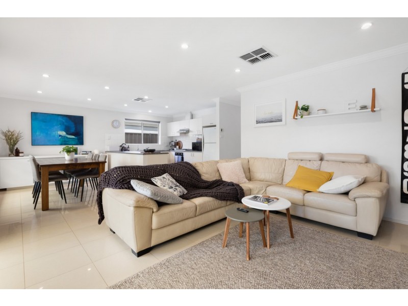6 North Parade, Royal Park SA 5014
