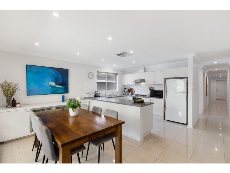 6 North Parade, Royal Park SA 5014