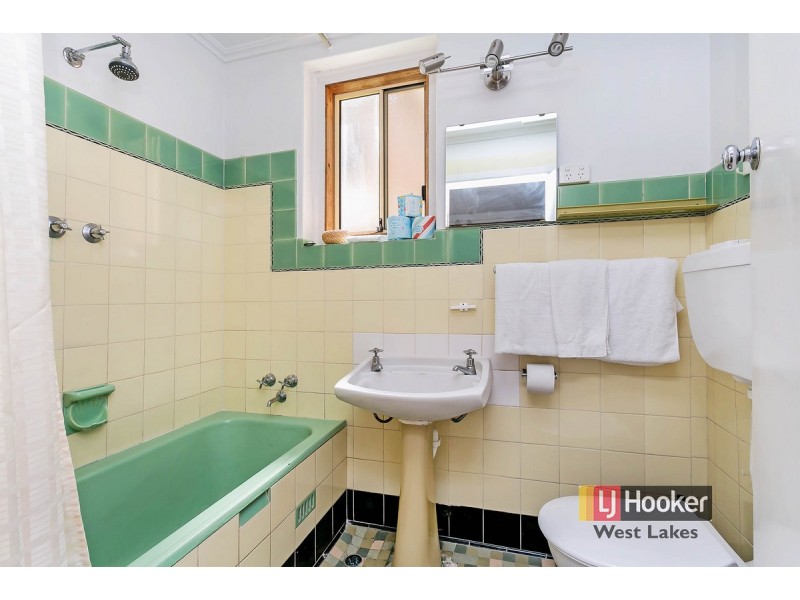 1/52 Seaview Road, West Beach SA 5024