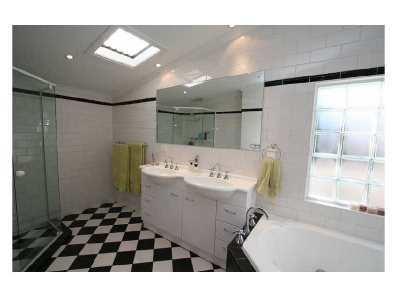 24 Angas Street, Alberton SA 5014