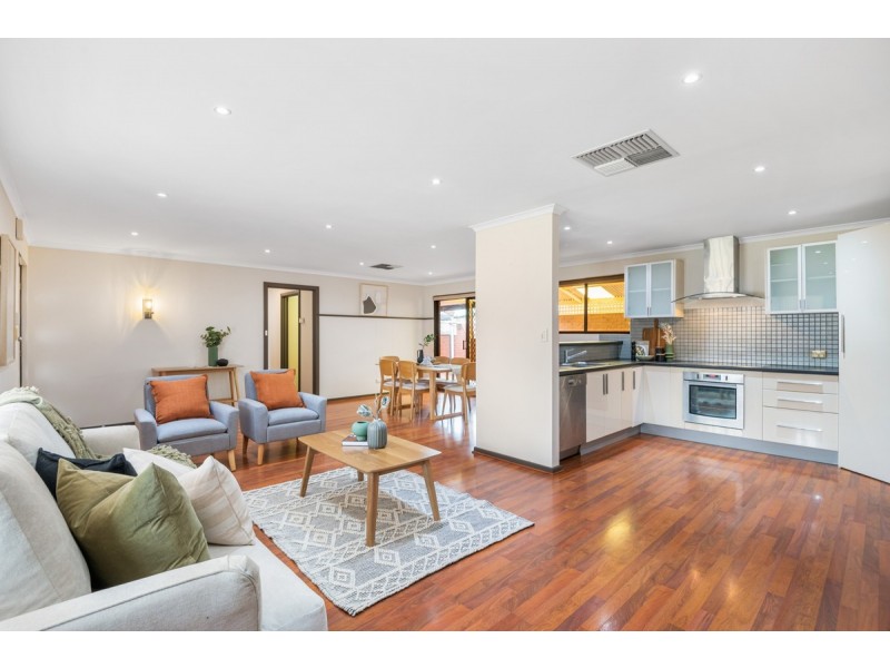 12 Third Avenue, Seaton SA 5023