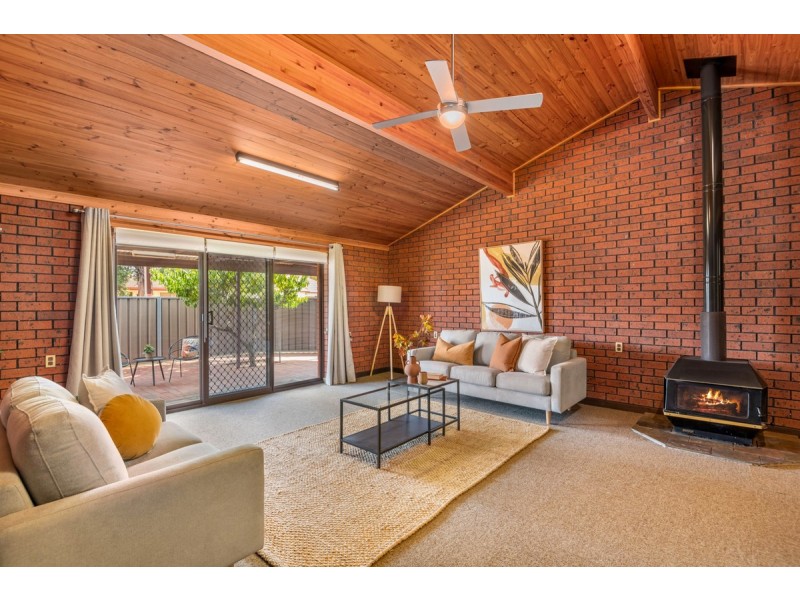12 Third Avenue, Seaton SA 5023