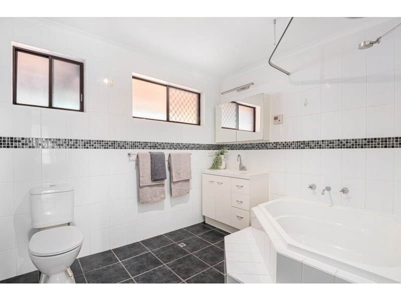 12 Third Avenue, Seaton SA 5023