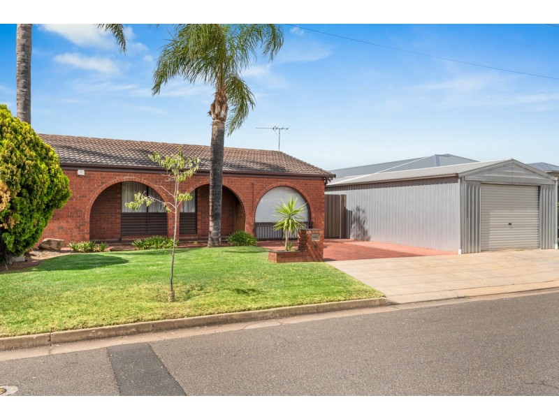 12 Third Avenue, Seaton SA 5023