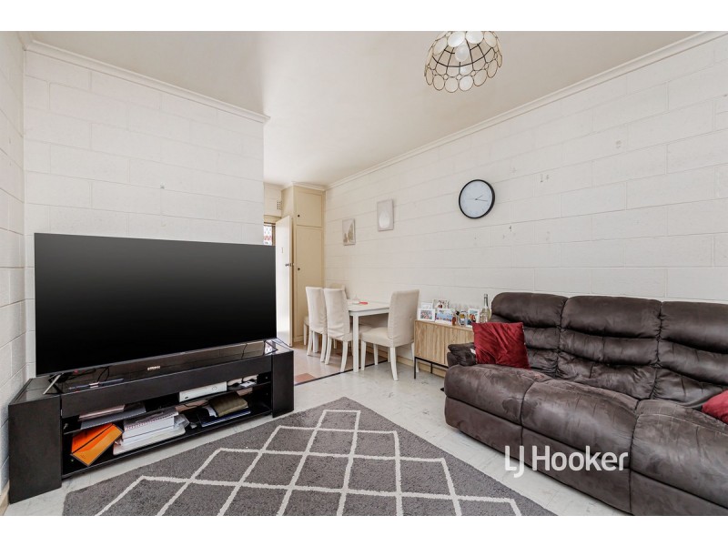 1/8 Fourth Avenue, Seaton SA 5023