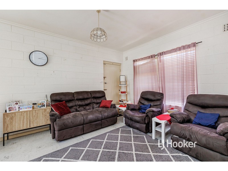 1/8 Fourth Avenue, Seaton SA 5023