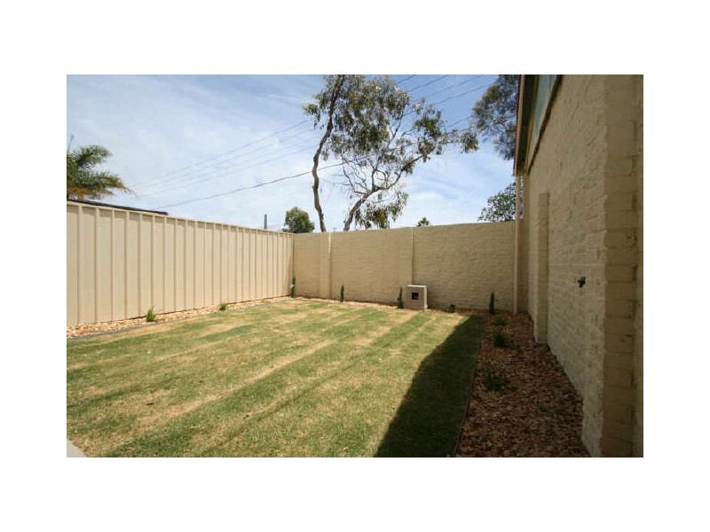 6 Squires Avenue, Seaton SA 5023
