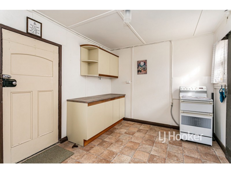 2/6 Seaview Road, West Beach SA 5024