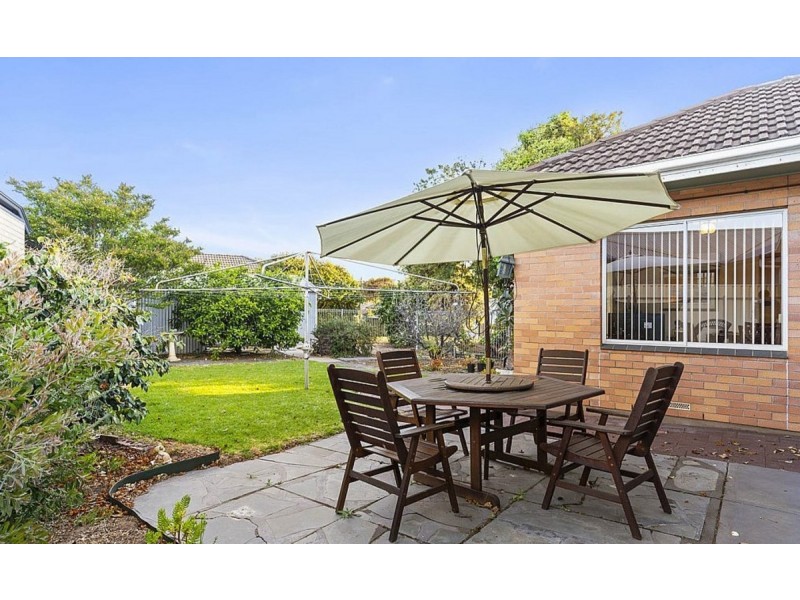 28 Dumfries Avenue, Seaton SA 5023