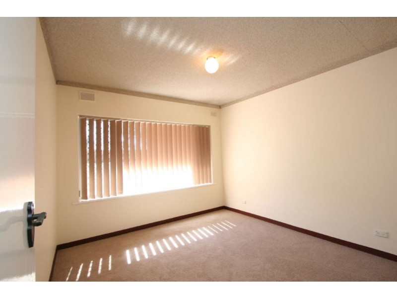 2/576 Seaview Road, Grange SA 5022