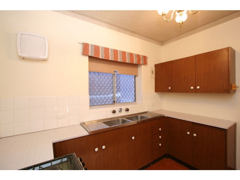 2/576 Seaview Road, Grange SA 5022