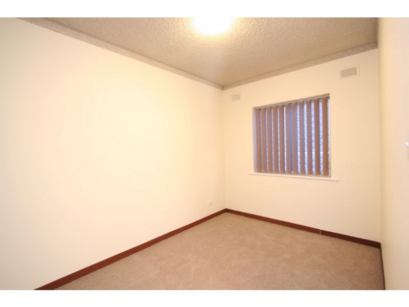 2/576 Seaview Road, Grange SA 5022