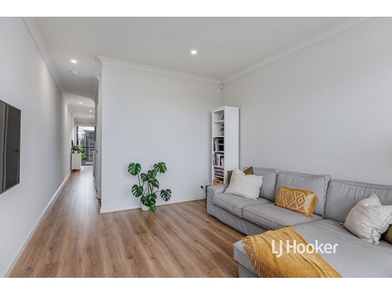 103 Troubridge Drive, West Lakes SA 5021