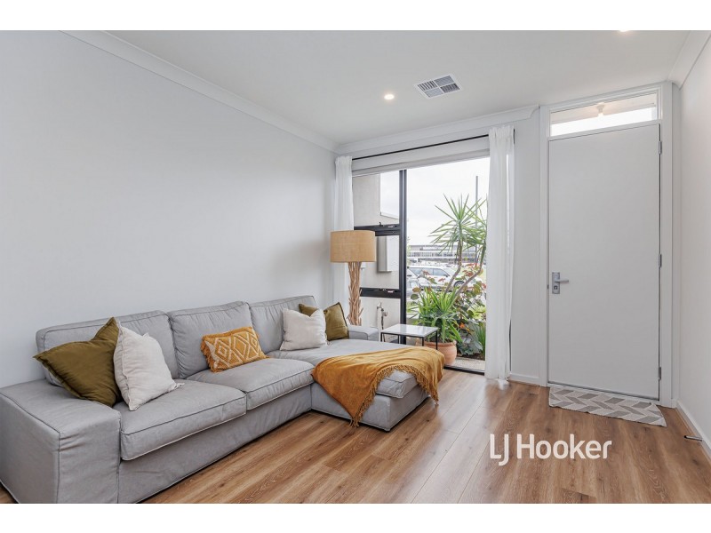 103 Troubridge Drive, West Lakes SA 5021