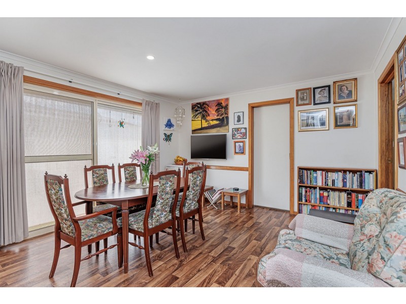 7 Farncomb Road, Fulham SA 5024