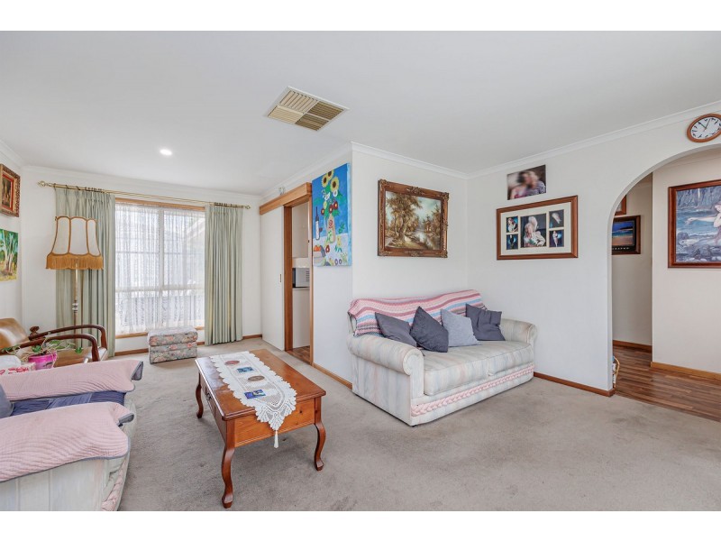 7 Farncomb Road, Fulham SA 5024