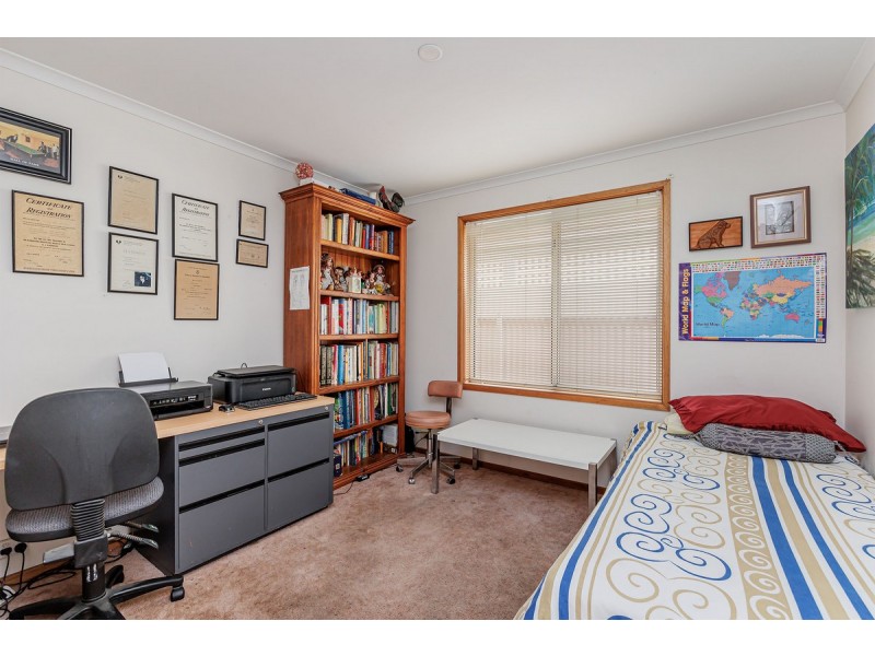 7 Farncomb Road, Fulham SA 5024