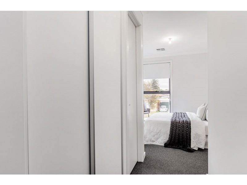 10 Fourth Avenue, Seaton SA 5023