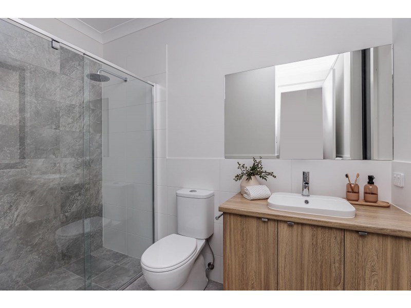 10 Fourth Avenue, Seaton SA 5023