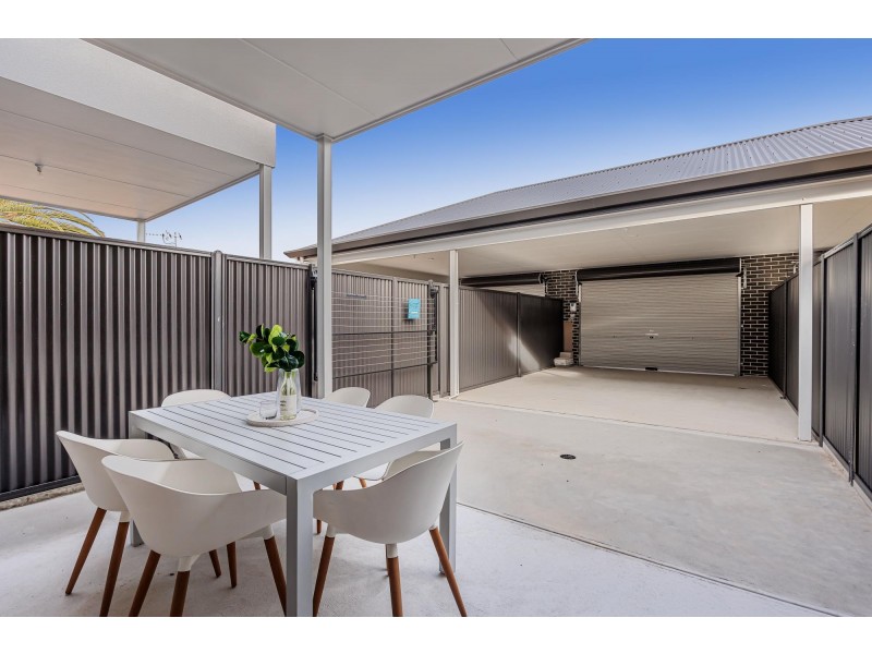 10 Fourth Avenue, Seaton SA 5023