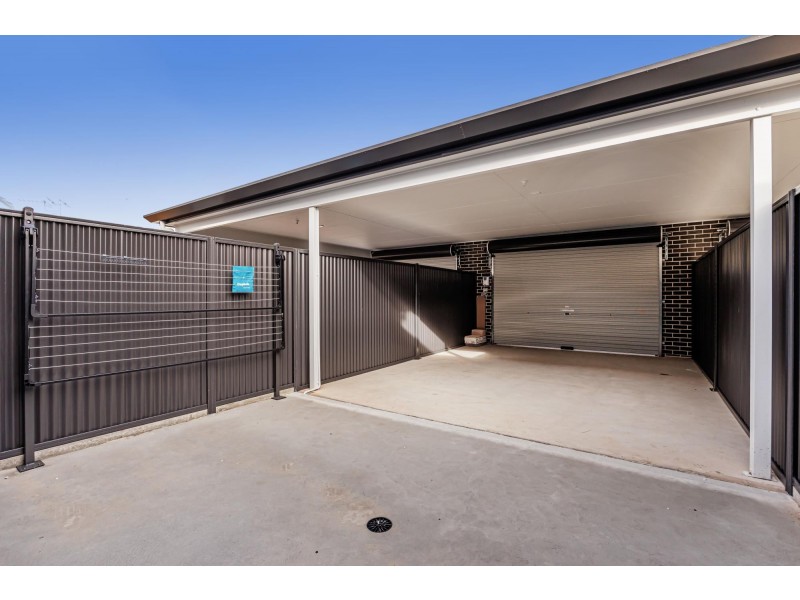 10 Fourth Avenue, Seaton SA 5023