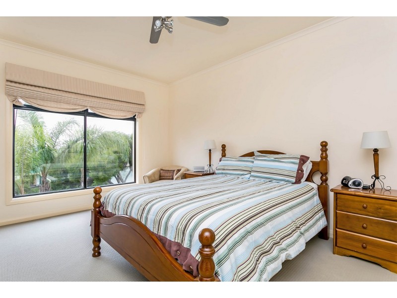 21 Boyd Crescent, West Lakes Shore SA 5020