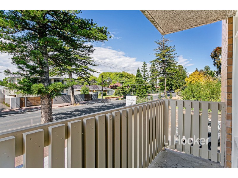 4/25 Partridge Street, Glenelg SA 5045