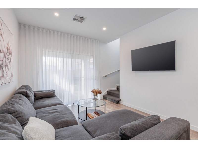 1/34 Marsden Street, West Lakes SA 5021