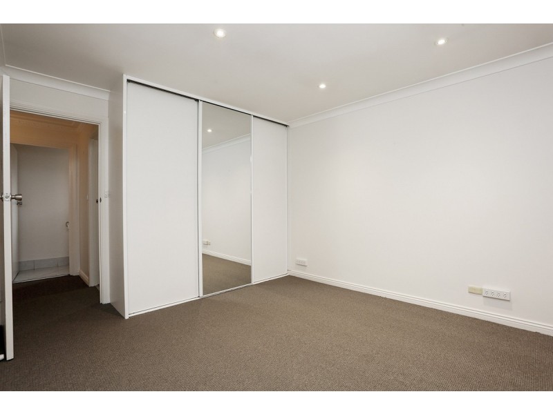 5/32 Lochside Drive, West Lakes SA 5021