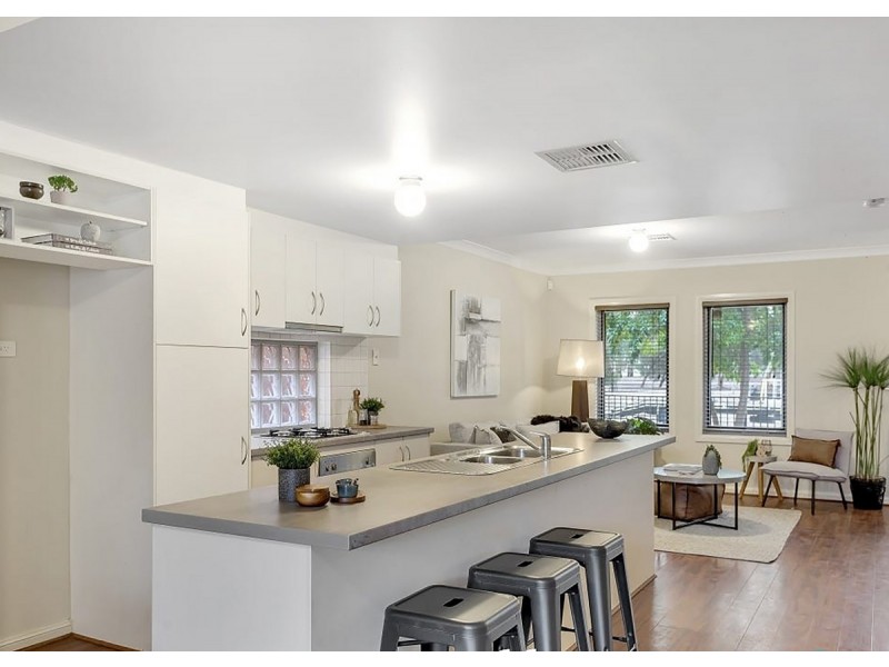 39 Fleming Crescent, Mansfield Park SA 5012