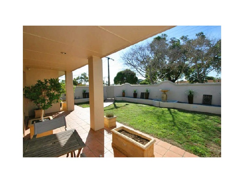 18 Colin Street, Findon SA 5023